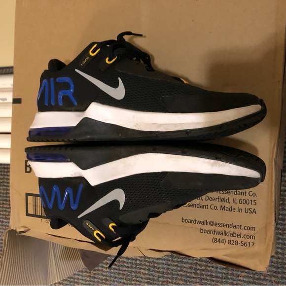 Nike AirMax - Picture 1 of 3